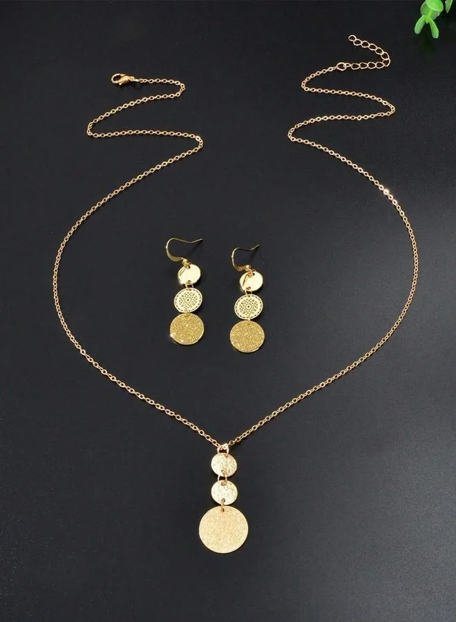 تايك تو طقم عقد وأقراط بقرص هندسي بلون ذهبي